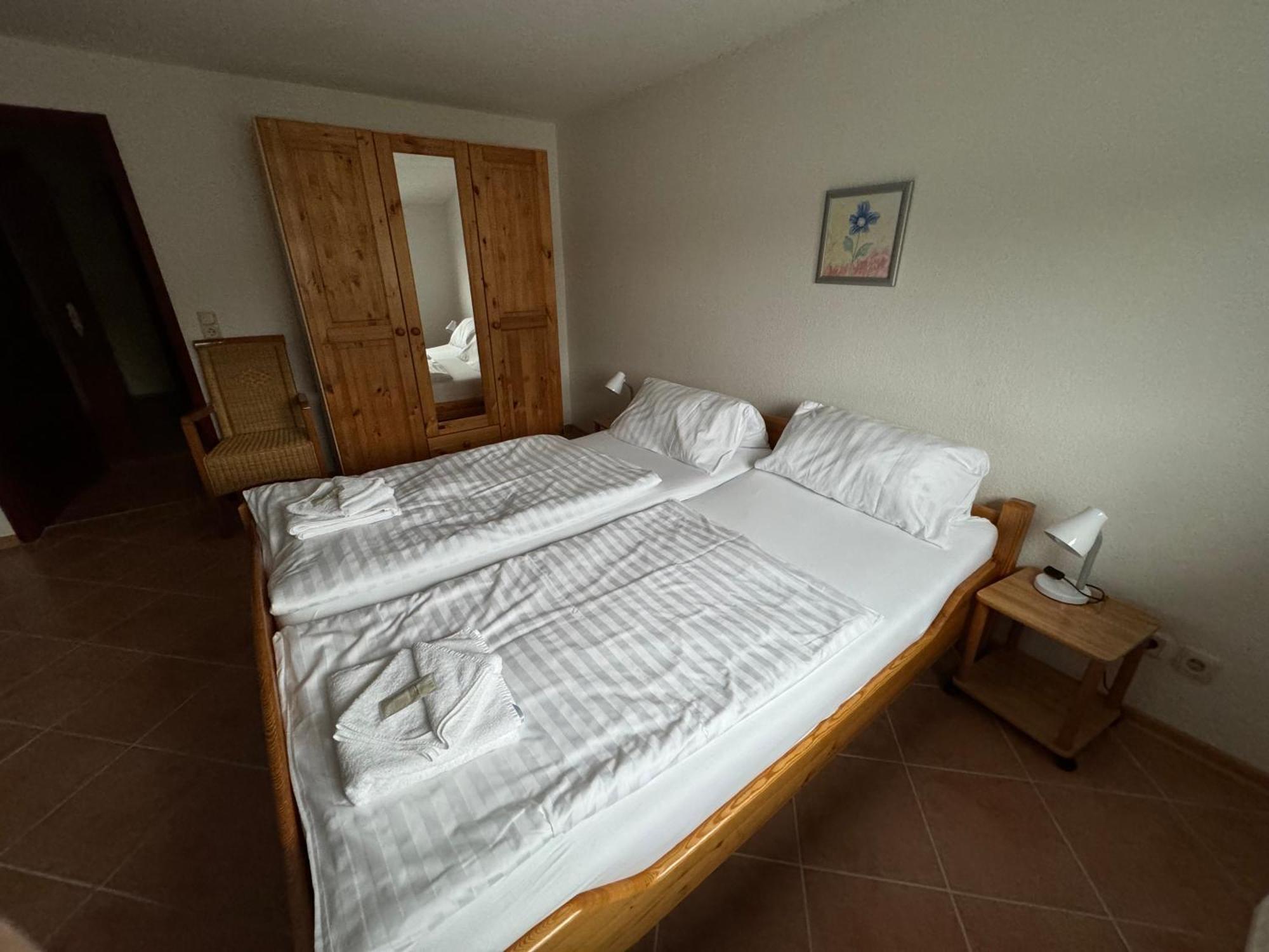 Hotel Panorama Wees エクステリア 写真